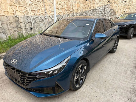 Hyundai Elantra VII (CN7)