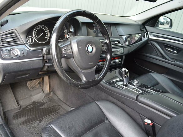 2012 BMW 5 серии 528i xDrive VI (F10/F11/F07), белый - вид 12