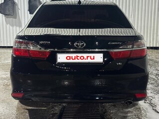 2016 Toyota Camry VII (XV50) Рестайлинг, чёрный, 2200000 рублей, вид 3