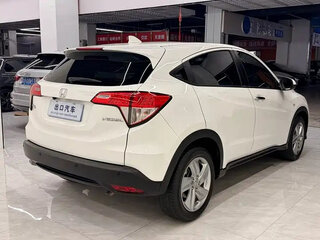2022 Honda Vezel I Рестайлинг, белый, 1157000 рублей, вид 5