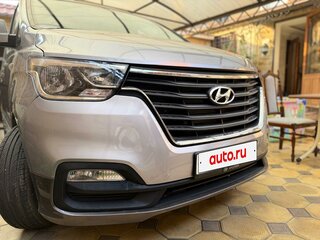 2020 Hyundai Grand Starex I Рестайлинг 2, серый, 3750000 рублей, вид 3