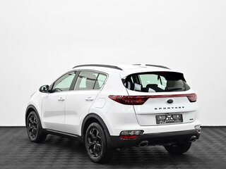 2021 Kia Sportage IV Рестайлинг, белый, 2395000 рублей, вид 4