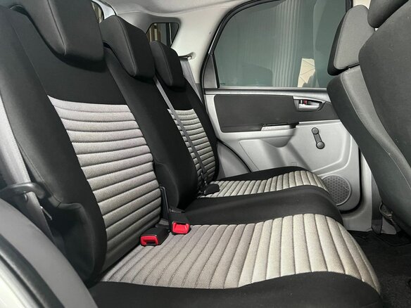 2013 Suzuki SX4 I (Classic) Рестайлинг, белый, 1049000 рублей - вид 8