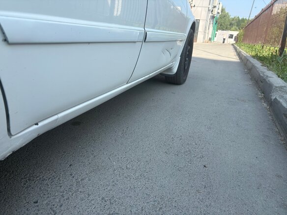 1998 Toyota Corolla VIII (E110) Рестайлинг, белый - вид 11