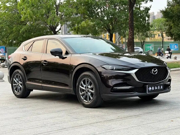 2022 Mazda CX-4 I Рестайлинг, чёрный, 1875000 рублей - вид 2
