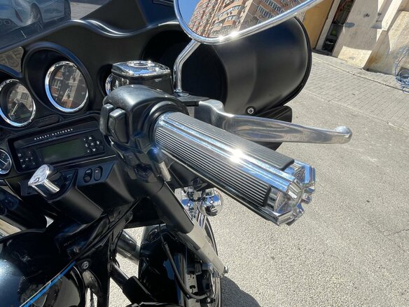 2006 Harley-Davidson Electra Glide, чёрный, 695000 рублей - вид 11