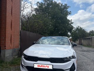 2021 Kia K5 III, белый, 2250000 рублей, вид 1