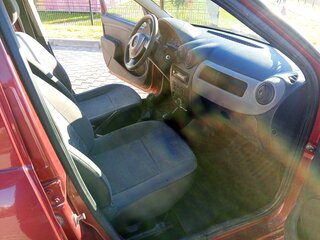 2011 Renault Sandero I, красный, 270000 рублей, вид 5