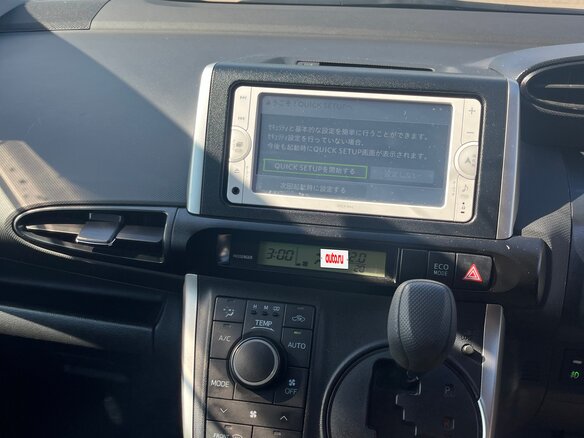 2014 Toyota Wish II Рестайлинг, белый - вид 23