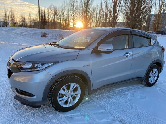 2016 Honda Vezel I, серебристый, 1500000 рублей - вид 3