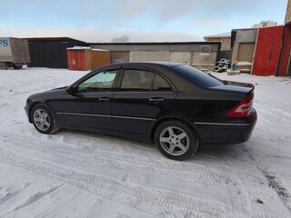 2006 Mercedes-Benz C-Класс 180 II (W203) Рестайлинг, чёрный, 800000 рублей, вид 5