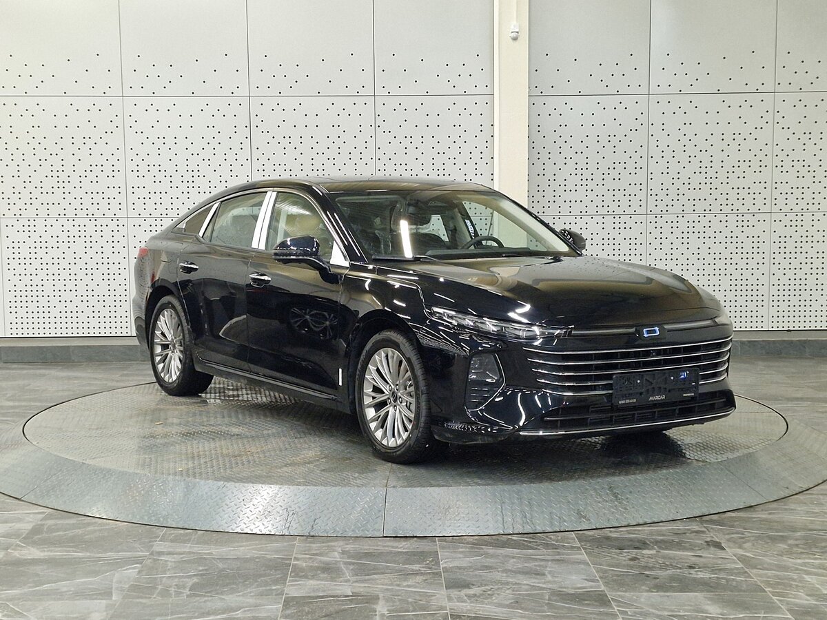 Открыть фотографии: FAW Bestune B70 I Рестайлинг