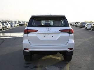 2026 Toyota Fortuner II Рестайлинг, белый, 4590000 рублей, вид 4