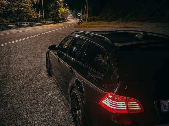 2008 BMW 5 серии 525d V (E60/E61) Рестайлинг, синий, 2700000 рублей - вид 12
