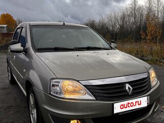 2010 Renault Logan I Рестайлинг, бежевый, 650000 рублей, вид 4