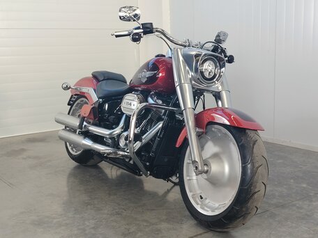 2017 Harley-Davidson Fat Boy, красный, 1789000 рублей, вид 2
