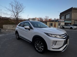 2018 Mitsubishi Eclipse Cross I, белый, 1950000 рублей, вид 1
