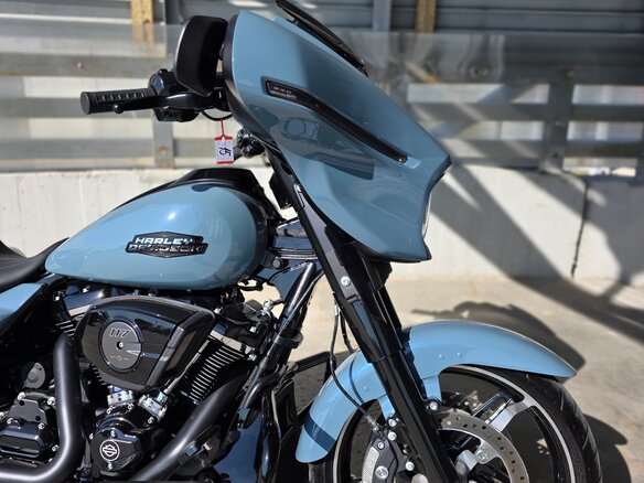 2024 Harley-Davidson Street Glide, голубой, 2699000 рублей - вид 4