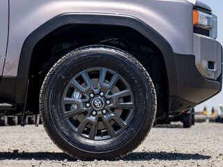 2025 Toyota Land Cruiser Prado 250 Series, серебристый, 9000000 рублей, вид 3