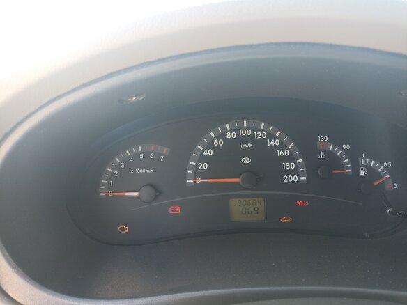 2010 Lada (ВАЗ) Kalina I, серебристый, 100000 рублей - вид 6