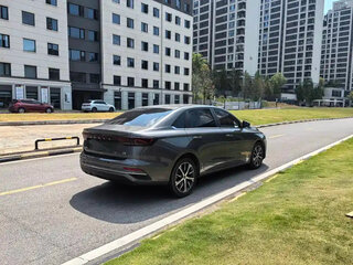 2022 Geely Emgrand II, серый, 956012 рублей, вид 4
