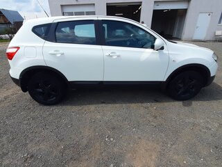 2012 Nissan Qashqai I Рестайлинг, белый, 950000 рублей, вид 3