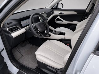 2025 BYD Yuan Up 45.12 kWh, серебристый, 1580007 рублей, вид 4