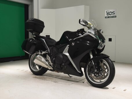 2011 Honda VFR 1200, чёрный, 780000 рублей, вид 1