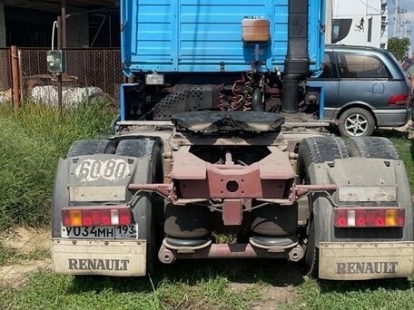 1997 Renault Magnum, синий, 1800000 рублей, вид 2