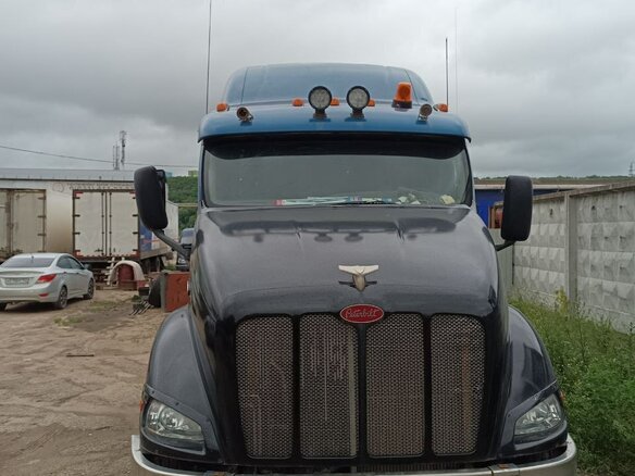 2003 Peterbilt 387, синий, 1600000 рублей