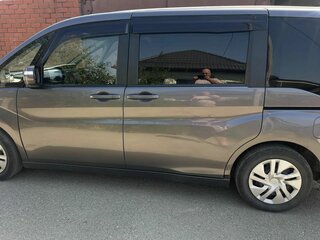 2016 Honda Stepwgn V, серый, 1300000 рублей, вид 1