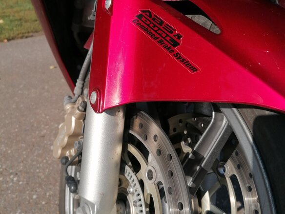 2009 Honda VFR 800, пурпурный, 629000 рублей - вид 3