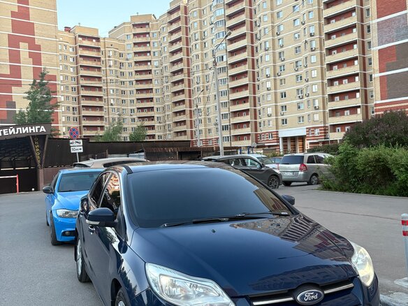 2012 Ford Focus III, синий, 700000 рублей - вид 4