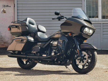 2020 Harley-Davidson Road Glide Limited, серый, 2600000 рублей, вид 1