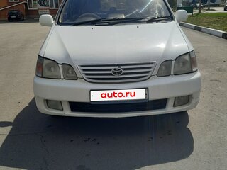 2000 Toyota Gaia, белый, 525000 рублей, вид 2