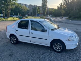 2011 Renault Logan I Рестайлинг, белый, 330000 рублей, вид 2