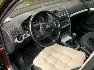 2010 Skoda Octavia II (A5) Рестайлинг, пурпурный, 700000 рублей, вид 4