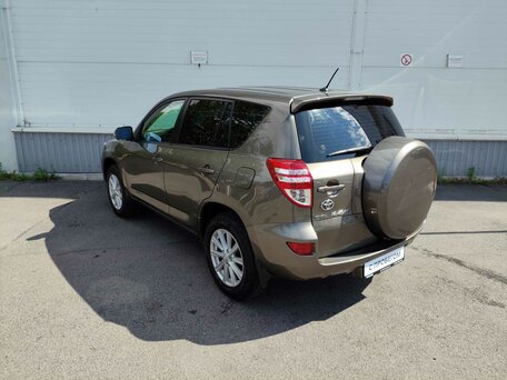 2010 Toyota RAV4 III (XA30) Рестайлинг, коричневый, 1195000 рублей, вид 4