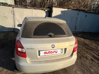 2014 Skoda Fabia II Рестайлинг, серебристый, 380000 рублей, вид 4