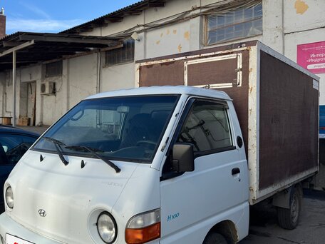 2005 Hyundai Porter, белый, 650000 рублей, вид 2