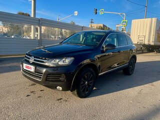 2013 Volkswagen Touareg II, чёрный, 2400000 рублей, вид 3
