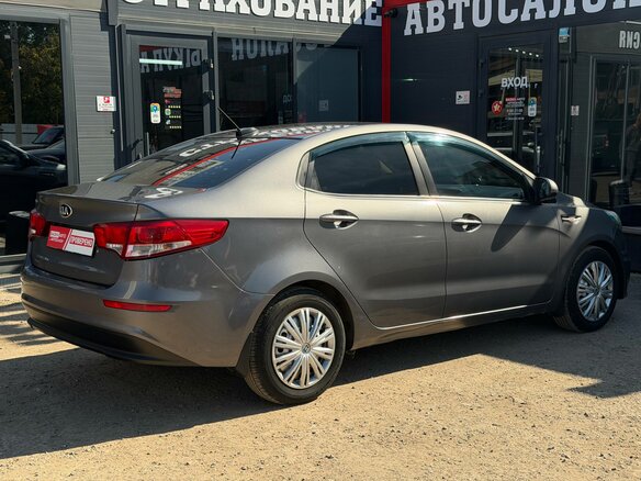 2016 Kia Rio III Рестайлинг, серый, 1050000 рублей - вид 12