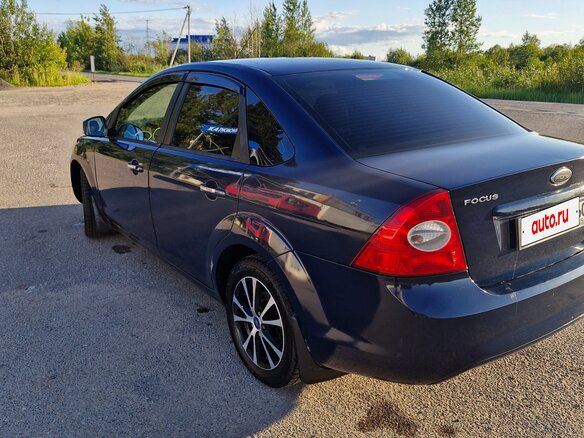 2011 Ford Focus II Рестайлинг, синий, 635000 рублей - вид 11