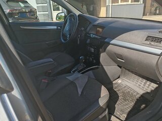 2012 Opel Astra H Рестайлинг, серый, 630000 рублей, вид 4
