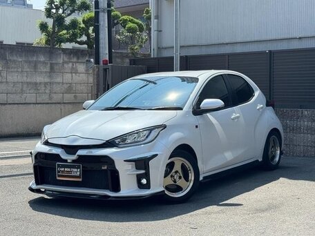 Toyota Yaris IV