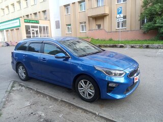 2019 Kia Ceed III, синий, 1570000 рублей, вид 1