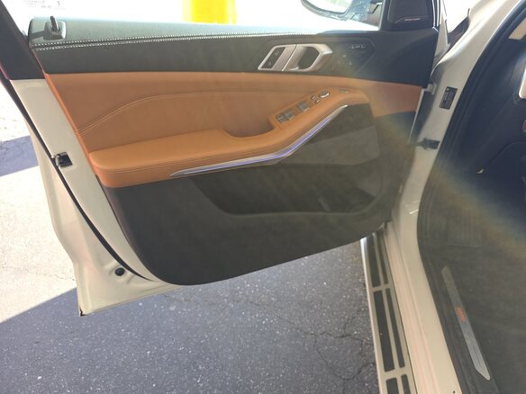 2024 BMW X7 40i I (G07) Рестайлинг, белый, 10470000 рублей - вид 8
