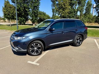 2018 Mitsubishi Outlander III Рестайлинг 3, синий, 1890000 рублей, вид 5