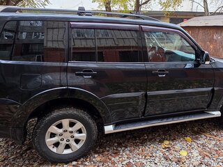 2012 Mitsubishi Pajero IV Рестайлинг 1, чёрный, 1600000 рублей, вид 5
