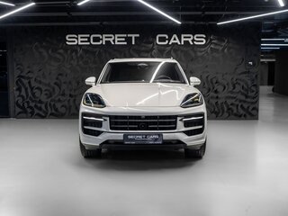2025 Porsche Cayenne III Рестайлинг, серебристый, 16690000 рублей, вид 3